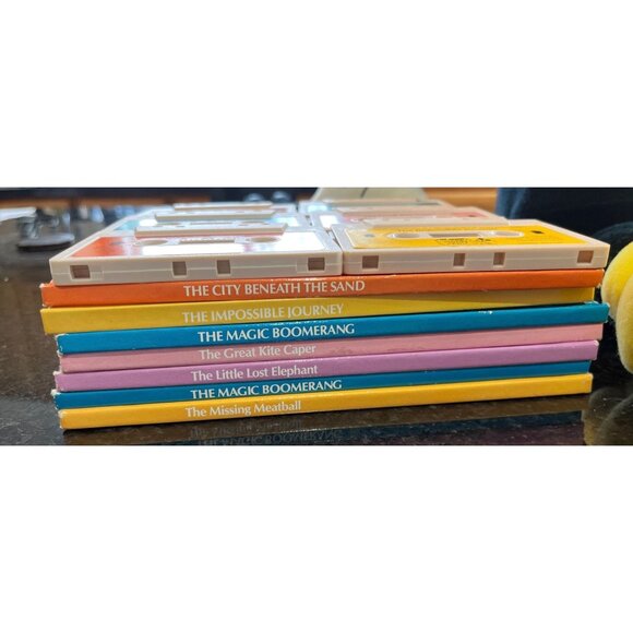 Vintage 1986 DISNEY Worlds of Wonder Talking Mickey Mouse 6 Books & 6 Tapes - Picture 3 of 10